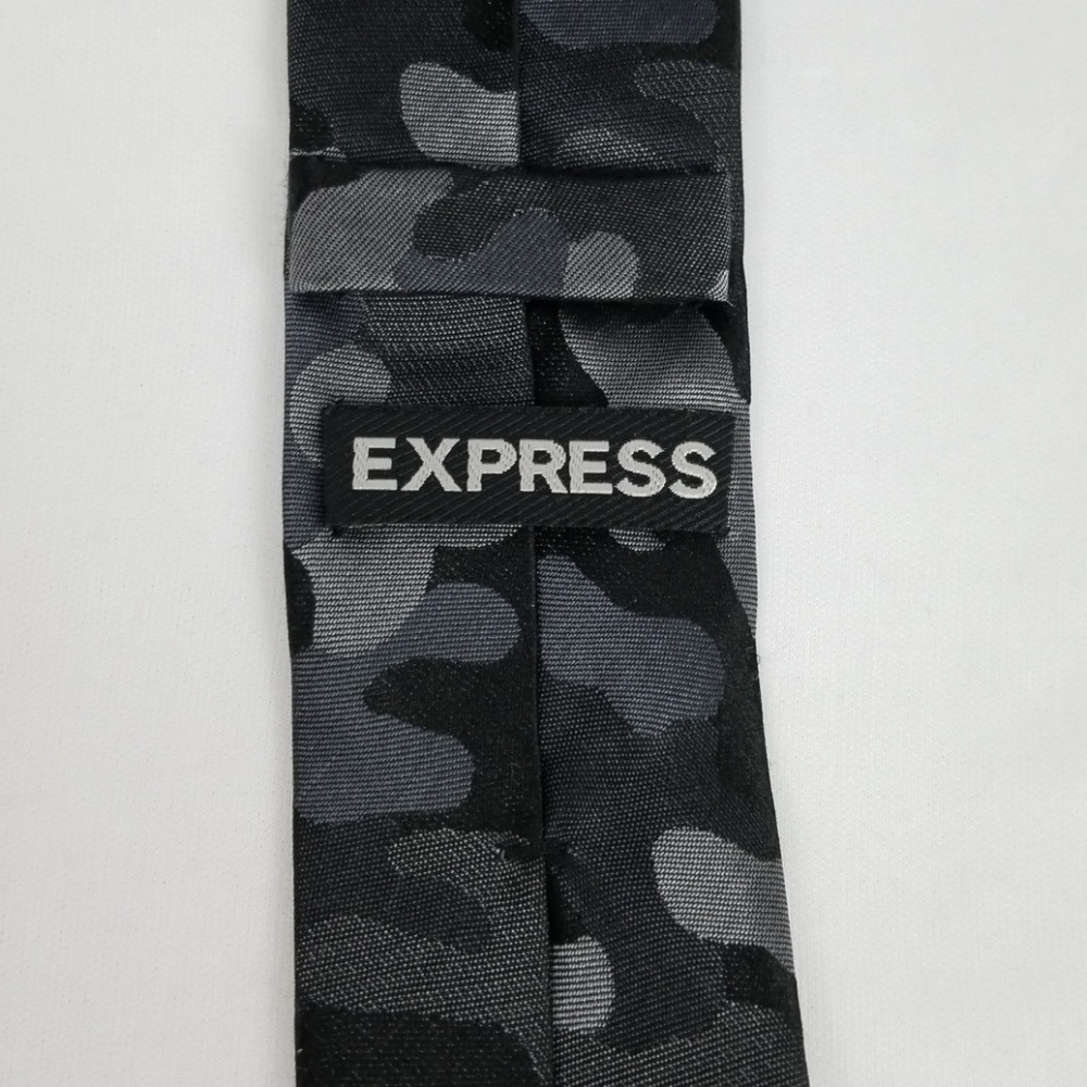 Express Skinny Necktie - Picture 3 of 4